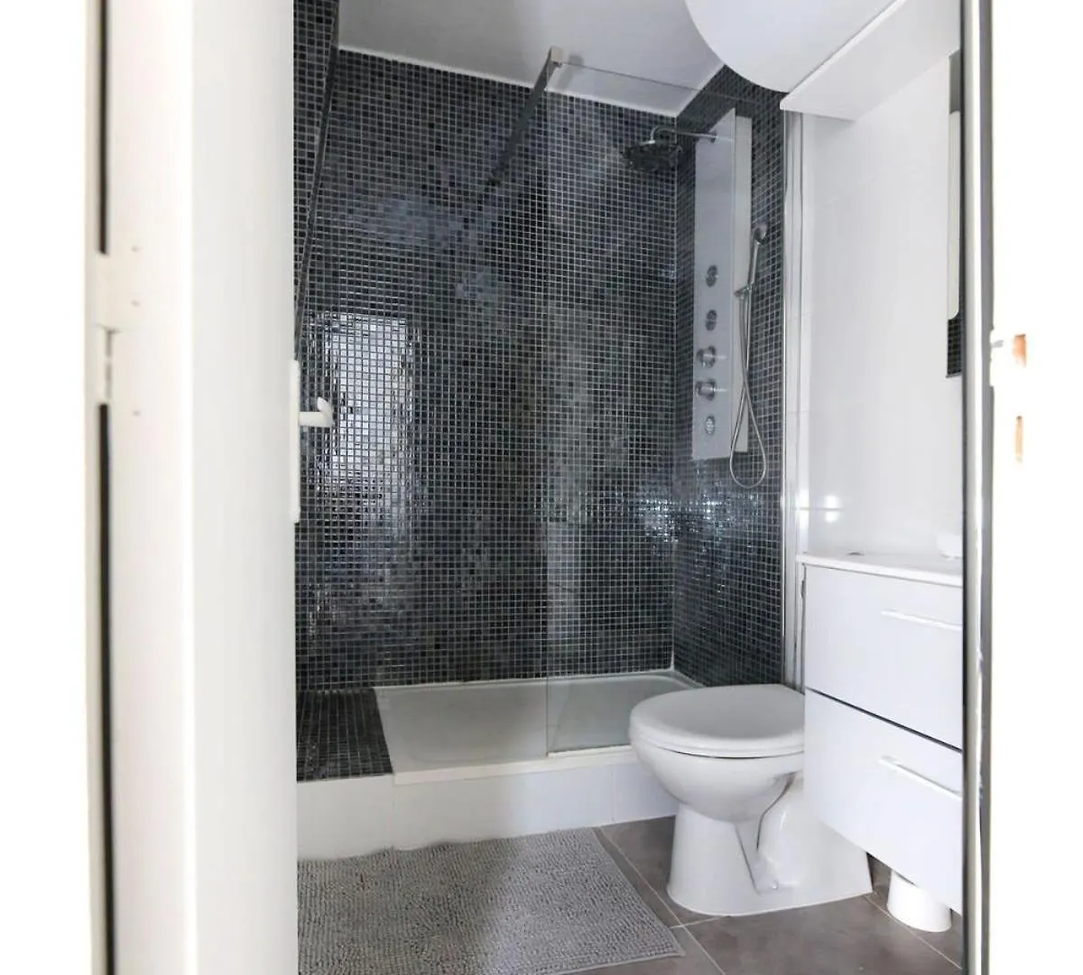 Apartment Studio Tout Equipe Proche Arc De Triomphe - 2p