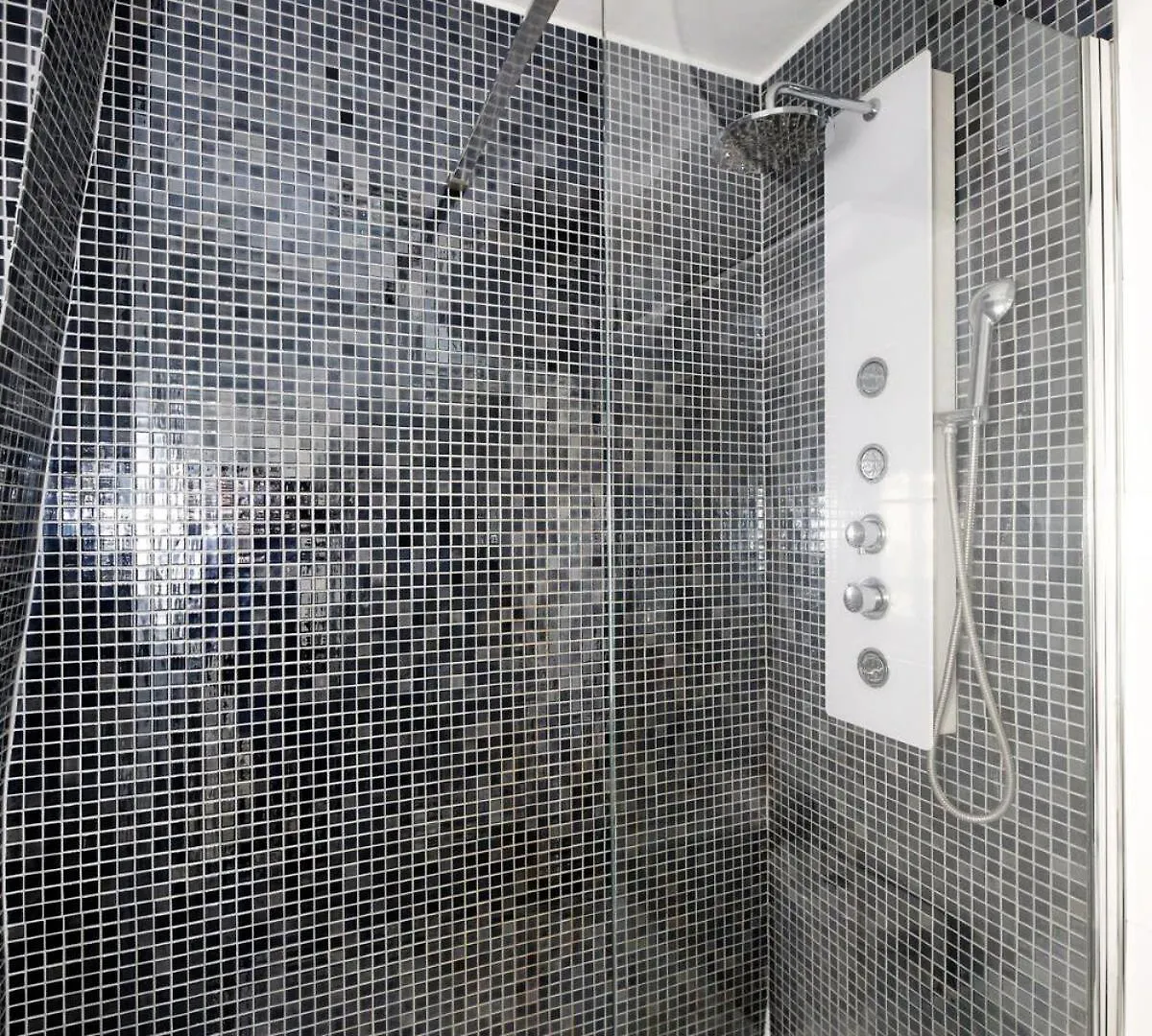 Apartment Studio Tout Equipe Proche Arc De Triomphe - 2p Paris